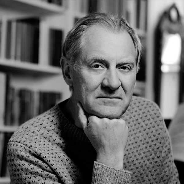 Sir Andrew Motion awarded the 2014 Wilfred Owen Poetry Award