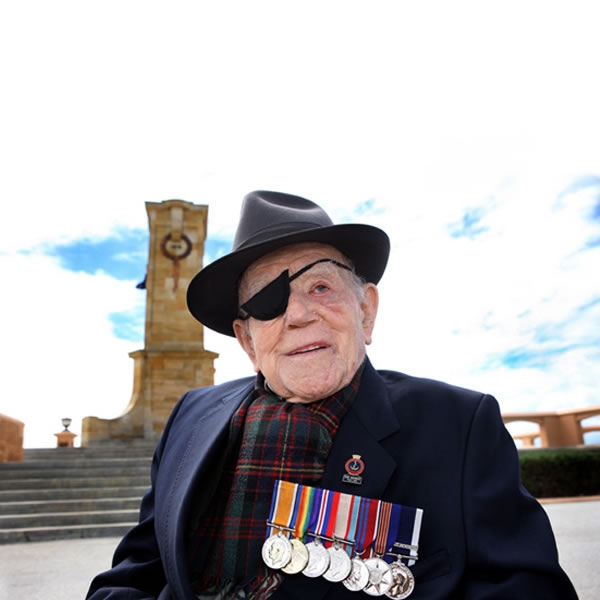 Last WWI combat veteran Claude Choules dies aged 110